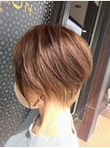 コンパクト前下がりショート