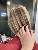 ベージュローライト