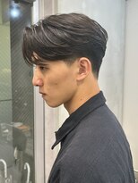 センターパートニュアンスパーマ