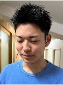 スパイキーショート　短髪　刈り上げ　メンズカット　眉毛