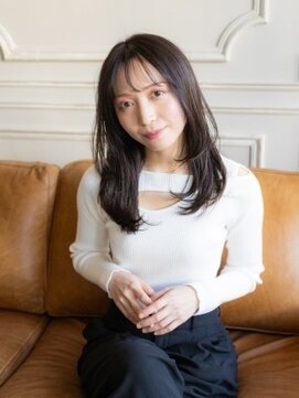 ヘアアンドリラクゼーション シャッセ(Hair&Relaxation SASE) 大人レイヤースタイル