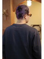 エディ(Edy)&nbsp;スパイキーショートケアブリーチダブルカラー外国人風眉毛カット