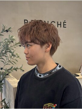 ブランシェ JR勝川駅前店 【runa】【ショート × ミルクティー】