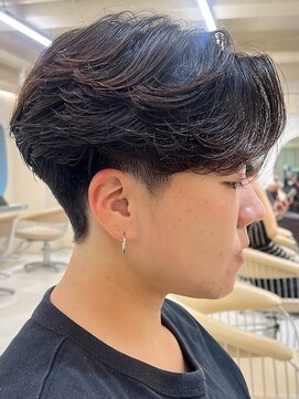 ニコ トウキョウ ヨコハマ(nico) メンズセンターパートウルフセンターパートニュアンスパーマ襟足