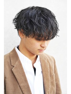 エンフィーカ(en FIKA) 緩め波巻パーマ　マッシュ