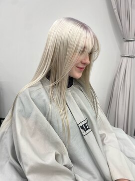 ジーナ(XENA) 艶ホワイトミルクティーブロンド