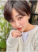 黒髪ショート