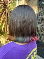 ヴォアソルヂェガーデン(Voasorte GARDEN)&nbsp;裾カラー×レインボーグラデーション×切りっぱなしボブ