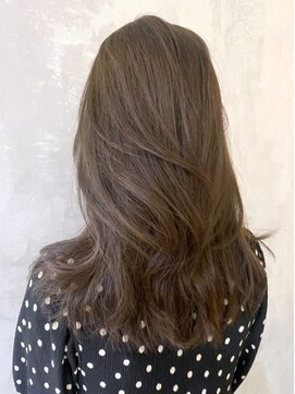 アイティーバイアルバム 松戸店(IT by ALBUM) オリーブベージュレイヤーカット_グレージュカラー_ba403591