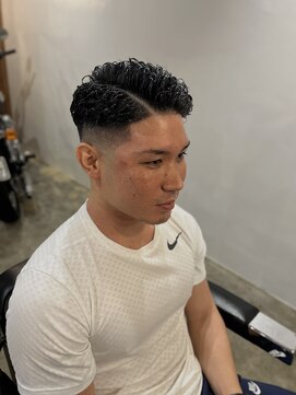 バーバートモシビ(BAR BER TOMOSHIBI) パートスタイルにパーマをミックス