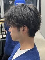 フイ 代々木(Hui)&nbsp;メンズ/アップバング/ツーブロックマッシュ/束感ショート波巻き