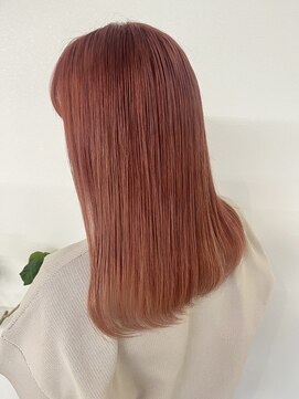 O 20代30代暖色系カラー ナチュラルストレートロブ