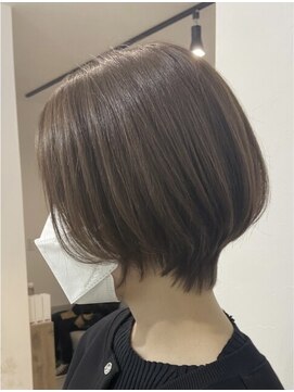 コハク(kohak) ショートボブ