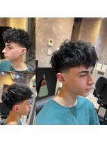 メグロバーバーショップロッポンギ 目黒六(MEGURO BARBER SHOP 6PPONGI)&nbsp;2wayショート×テーパーフェード
