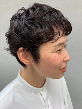 フロー(flow.) ショートパーマ