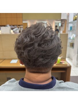 ゼル アリオ西新井店(ZELE) 刈り上げパーマスタイル