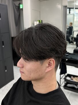 ハイプ 三宮(HYPE) ニュアンスパーマ/曲がる縮毛矯正/メンズサロン／メンズ/眉毛