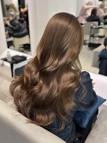 ステア ケース(stair case)&nbsp;韓国キャメルベージュカラーロングレイヤーカット髪質改善