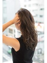 リル(Lilou)&nbsp;Lilou 大人可愛い小顔ロング