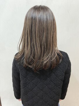 ネックス 表参道本店(nex) 【nex 表参道】白髪ぼかし ハイライト 流れるレイヤー 大人 齋藤