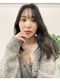 20代30代ロングヘアグレージュアッシュ