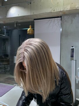 リル 住吉店(LiL) White Beige