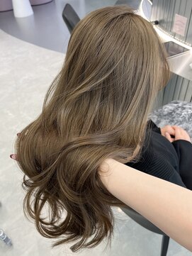 ジーナリア(Xena ria) 《Kaho》ケアブリーチ　ベージュ