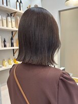 ポジ(poji)&nbsp;外はねボブ　きりっぱなし　韓国風　髪質改善トリートメント