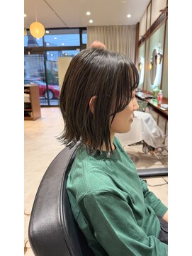 クルニエ(crenier) ブリーチなしオリーブ/サイドバング/くびれボブ