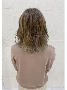 シャンティ 札幌駅前店(Shanti) 明るめグレージュハイライト♪ 【新濱奈未子】