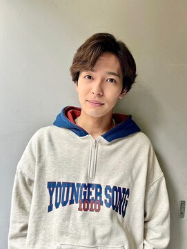 カーニー 上野(kearny) アップバング/ツーブロックマッシュ/波巻き[上野駅]