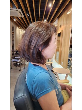 キレイコムデュース(Deuce) 前下がりボブ