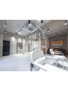 【池袋/目白】経験豊富なスタイリストが施術！圧倒的センスと技術であなたに似合うをご提案◎