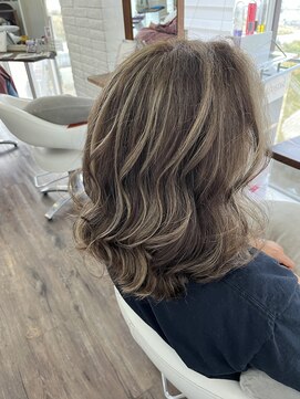 クラン ヘアーアンドスタジオ(CLAN hair & studio) ハイライト