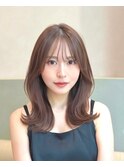 大人ミディアムレイヤー『上品な顔まわり×くびれヘア』