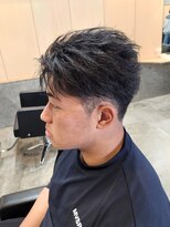 ニアウ 伊勢崎連取店(Niau)&nbsp;刈り上げフェザーショートセンターパート