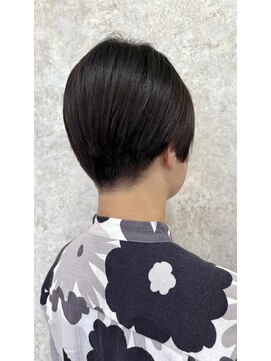 シュガービー(SUGAR-B) 刈り上げショート×高濃度水素トリートメント