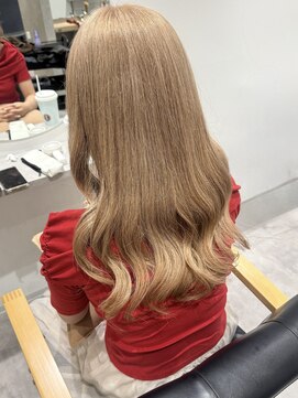 ラミエバイメルト 下北沢(lamie by melt) 花田ブリーチレイヤーカットミルクティーベージュブロンド下北沢