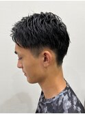 メンズ短髪ヘアー黒髪