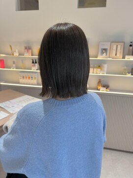 ノルン バイ シェリッシュ(Norn by sheriche) 暗めグレージュ/ナチュラルボブ