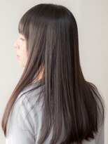 ダブル(DOUBLE)&nbsp;潔いストレートロングだから叶うモードな大人髪