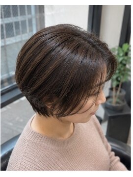 アースオーセンティック 小平店(EARTH Authentic) 前下がりショート