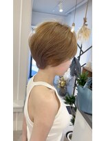 ヘアードレッシング イマイ(IMAI)&nbsp;大人可愛い丸みショート×柔らかベージュ