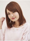 上品な女性のストレートスウィートセミディ