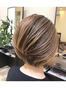 ワンラブ(ONELOVE) 明るい白髪染め+小顔フォルムショートボブ