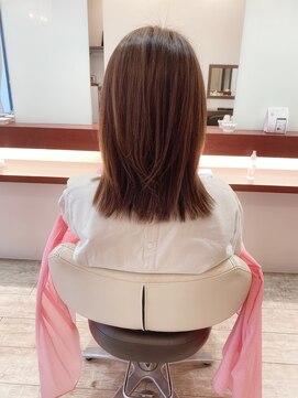 マーリャヘアー(mallia hair) くびれ外ハネミディアム