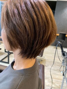 トレ(tre.) 甲子園口/髪質改善/縮毛矯正/白髪染め/ハイライト/酸性