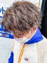 キャンバス バイ ネオリーブ 横浜西口(Canvas by neo.)&nbsp;ツイストスパイラルパーマ 刈り上げセンターパート