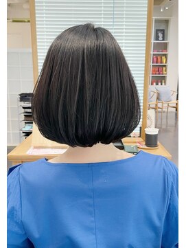 エムプラス 二子玉川(Mplus) 大人上品スタイル ワンカールパーマ (30.40代) 夏目サトル