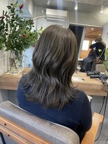 ティティ(TiTi)&nbsp;レイヤースタイル×オリーブカラー[TiTi_栗林れい]